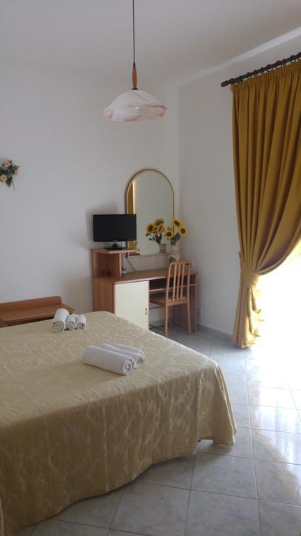Villa Natalina Forio di Ischia Szoba fotó